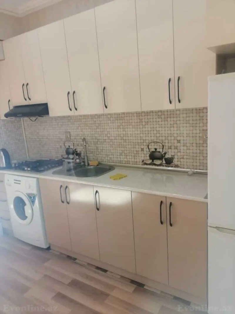 Kirayə verilir 3 otaqlı Mənzil Yeni tikili 70 m² 20 Yanvar m.