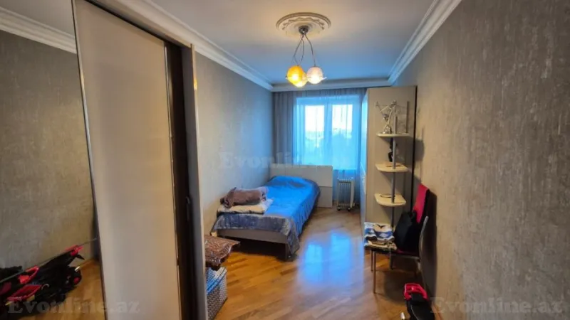 Satılır 3 otaqlı Mənzil Köhnə tikili 80 m² Yasamal r. - şəkil 3