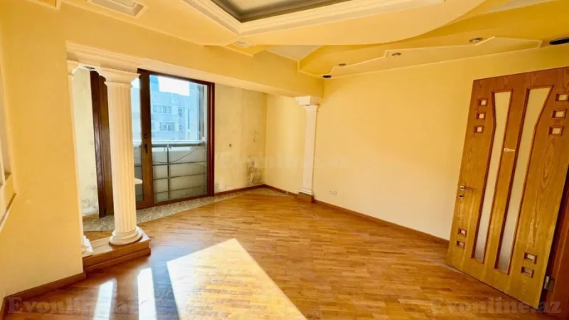 Satılır 3 otaqlı Mənzil Köhnə tikili 137 m² 28 May m. - şəkil 8