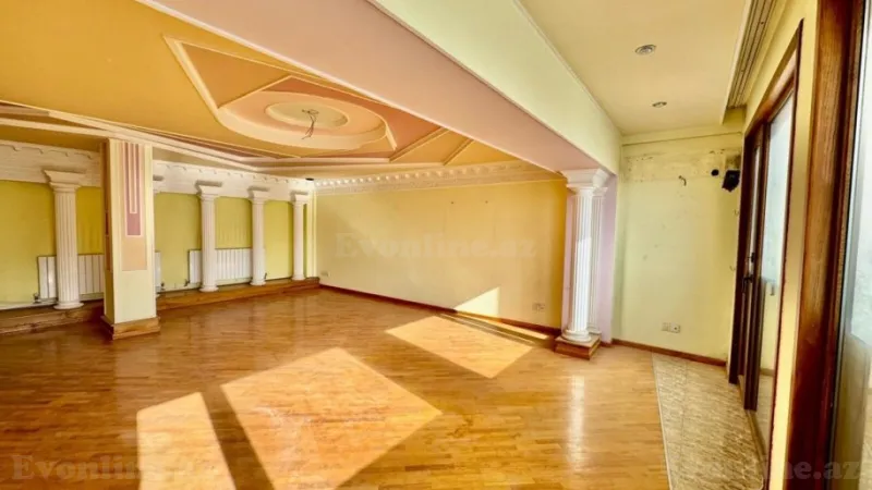 Satılır 3 otaqlı Mənzil Köhnə tikili 137 m² 28 May m. - şəkil 9