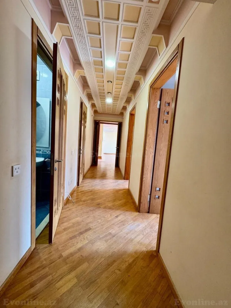 Satılır 3 otaqlı Mənzil Köhnə tikili 137 m² 28 May m. - şəkil 12
