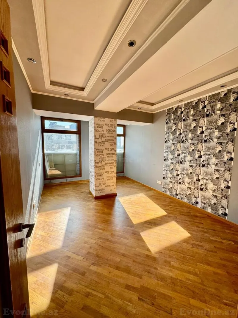 Satılır 3 otaqlı Mənzil Köhnə tikili 137 m² 28 May m. - şəkil 13