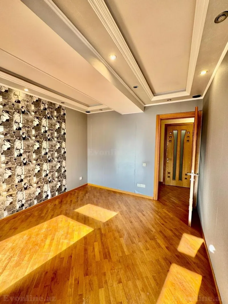 Satılır 3 otaqlı Mənzil Köhnə tikili 137 m² 28 May m. - şəkil 14