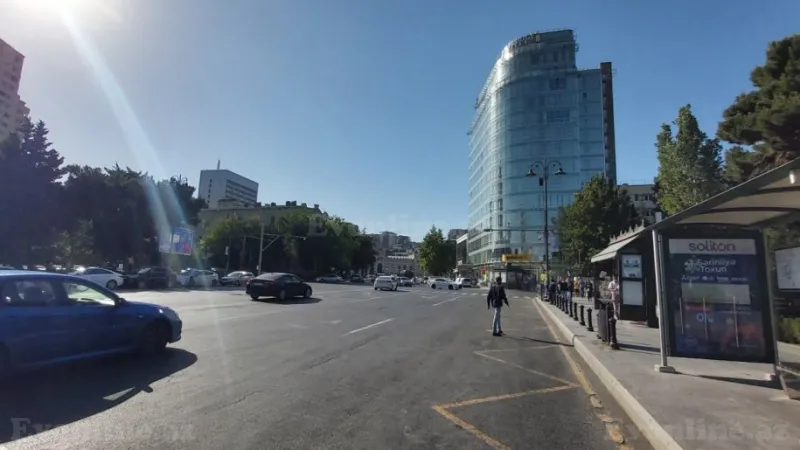Satılır 3 otaqlı Mənzil Köhnə tikili 137 m² 28 May m. - şəkil 22