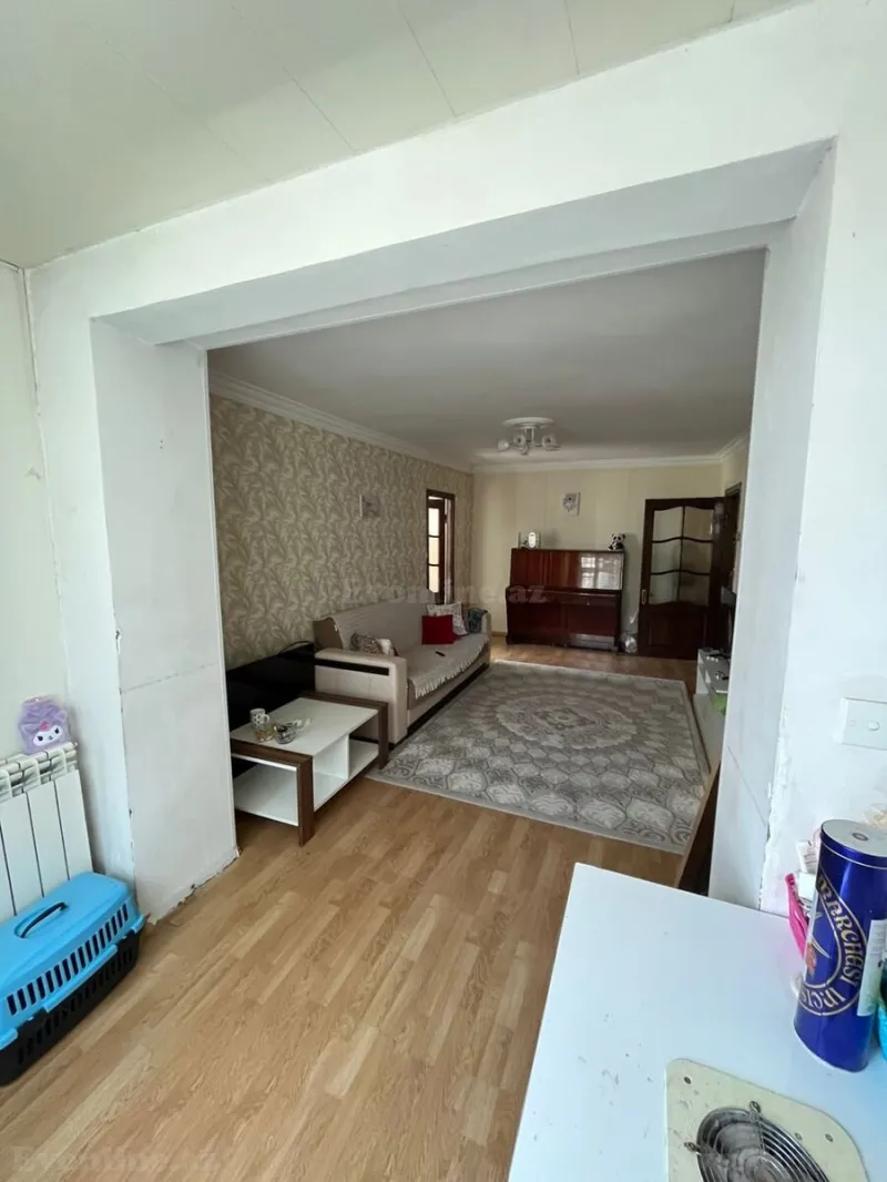 Satılır 2 otaqlı Mənzil Köhnə tikili 55 m² İnşaatçılar m. - şəkil 3