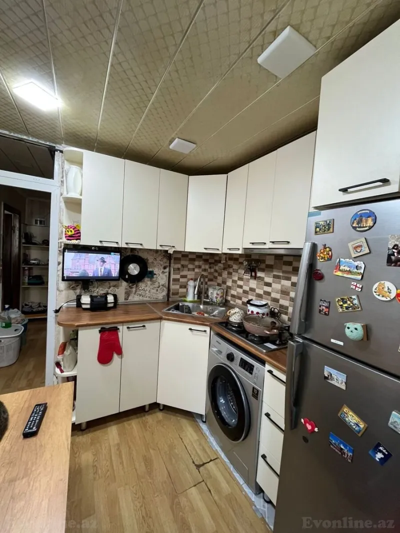 Satılır 2 otaqlı Mənzil Köhnə tikili 55 m² İnşaatçılar m. - şəkil 8