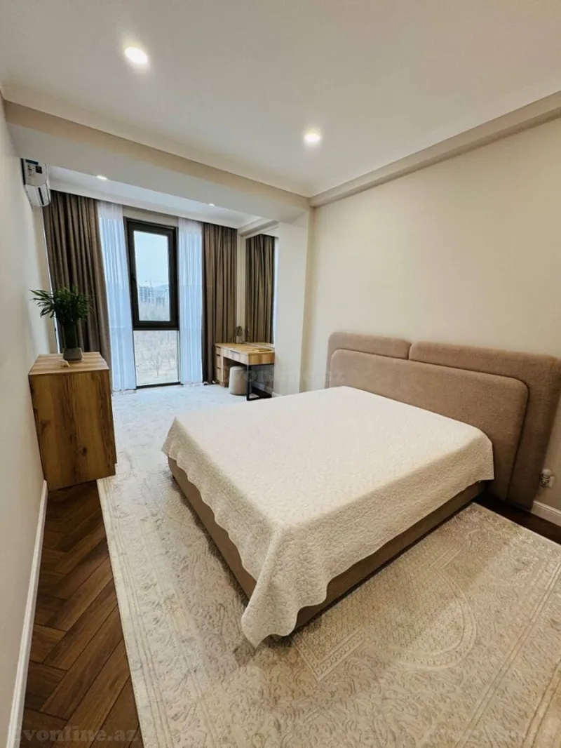 Kirayə verilir 3 otaqlı Mənzil Yeni tikili 140 m² Xətai r. - şəkil 6