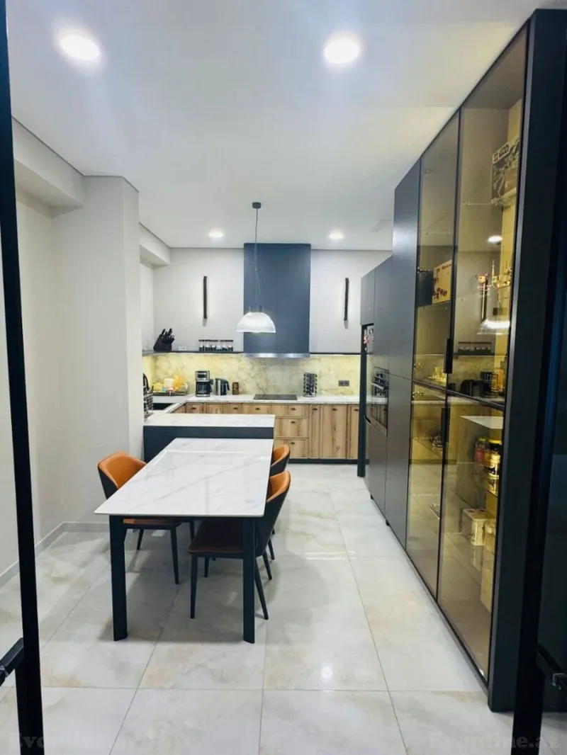 Kirayə verilir 3 otaqlı Mənzil Yeni tikili 140 m² Xətai r. - şəkil 8