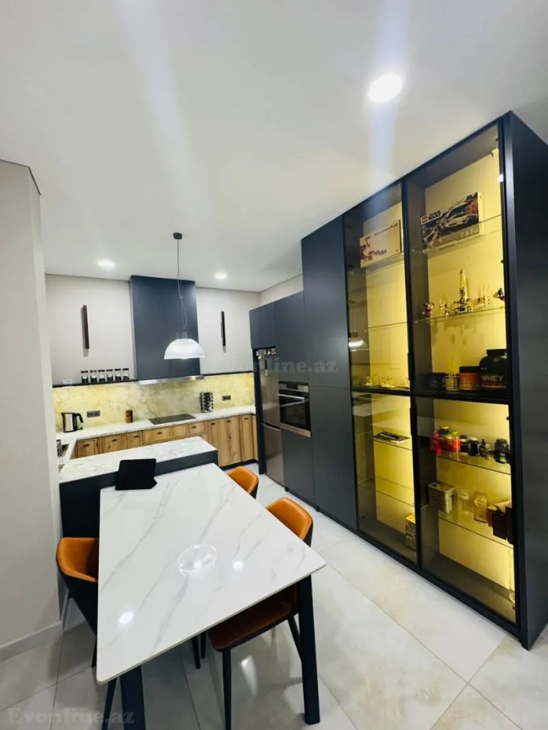 Kirayə verilir 3 otaqlı Mənzil Yeni tikili 140 m² Xətai r. - şəkil 9
