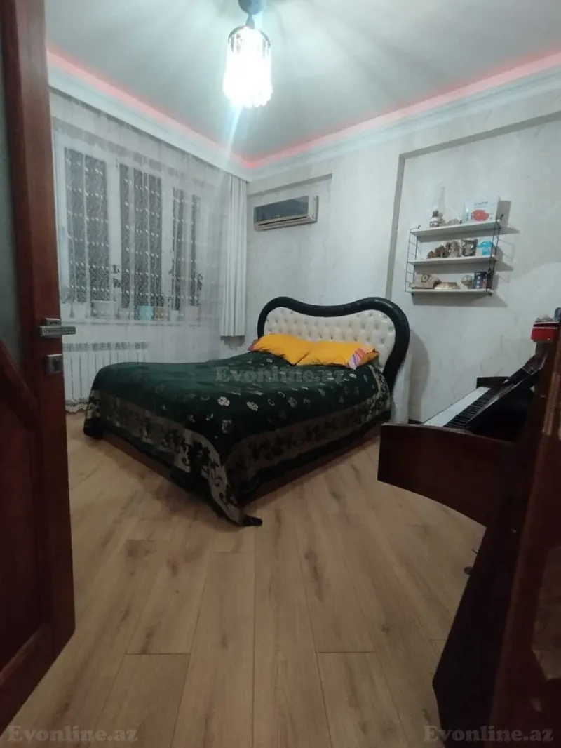 Satılır 3 otaqlı Mənzil Yeni tikili 70 m² İnşaatçılar m. - şəkil 4