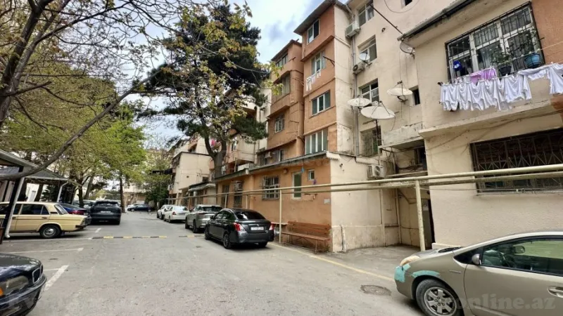 Satılır 2 otaqlı Mənzil Köhnə tikili 43.6 m² Bakmil m.