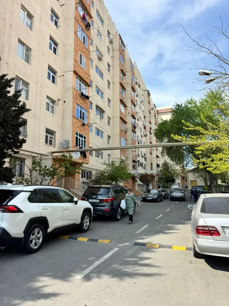 Satılır 3 otaqlı Mənzil Köhnə tikili 90 m² 9-cu mikrorayon - şəkil 2