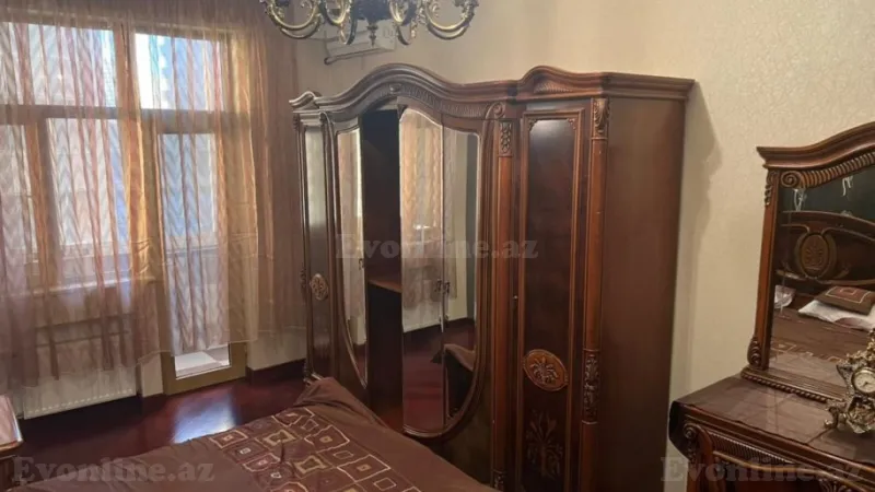 Satılır 4 otaqlı Mənzil Yeni tikili 200 m² 28 May m. - şəkil 4