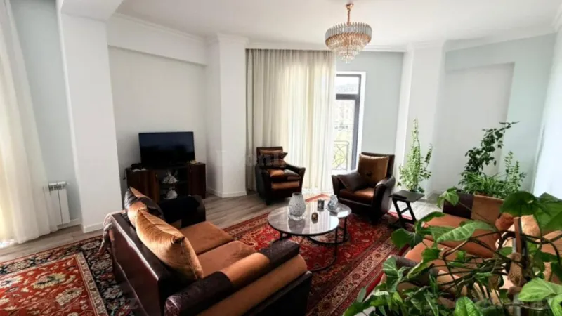 Kirayə verilir 3 otaqlı Mənzil Yeni tikili 146 m² Xətai r.