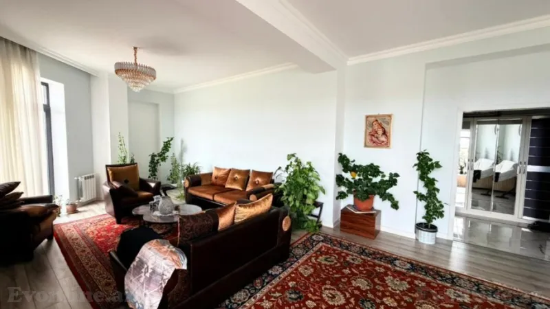 Kirayə verilir 3 otaqlı Mənzil Yeni tikili 146 m² Xətai r. - şəkil 2