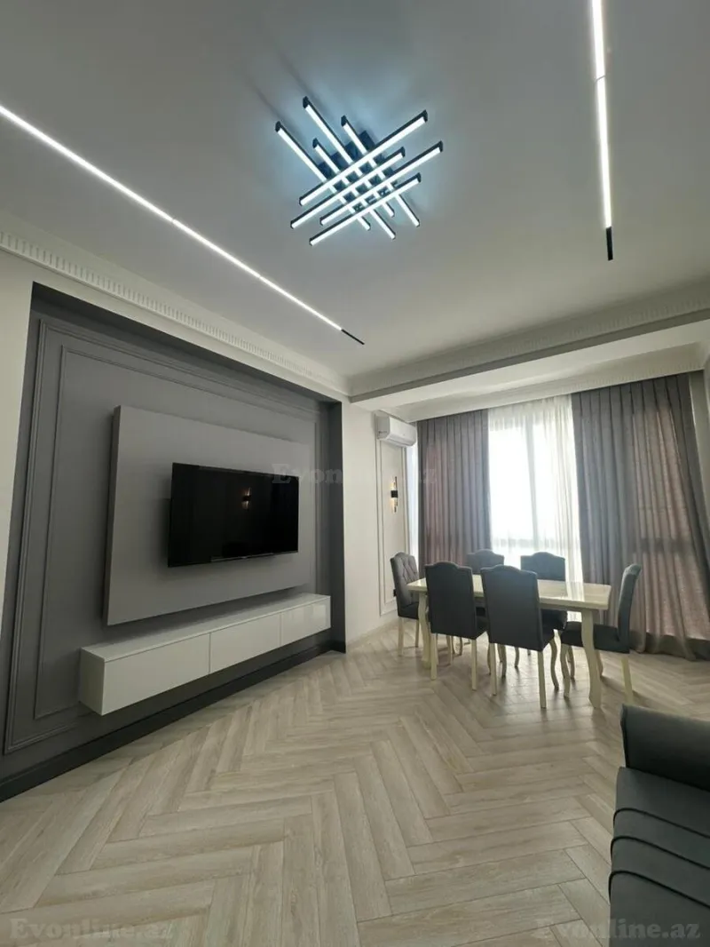 Kirayə verilir 3 otaqlı Mənzil Yeni tikili 140 m² Koroğlu m.