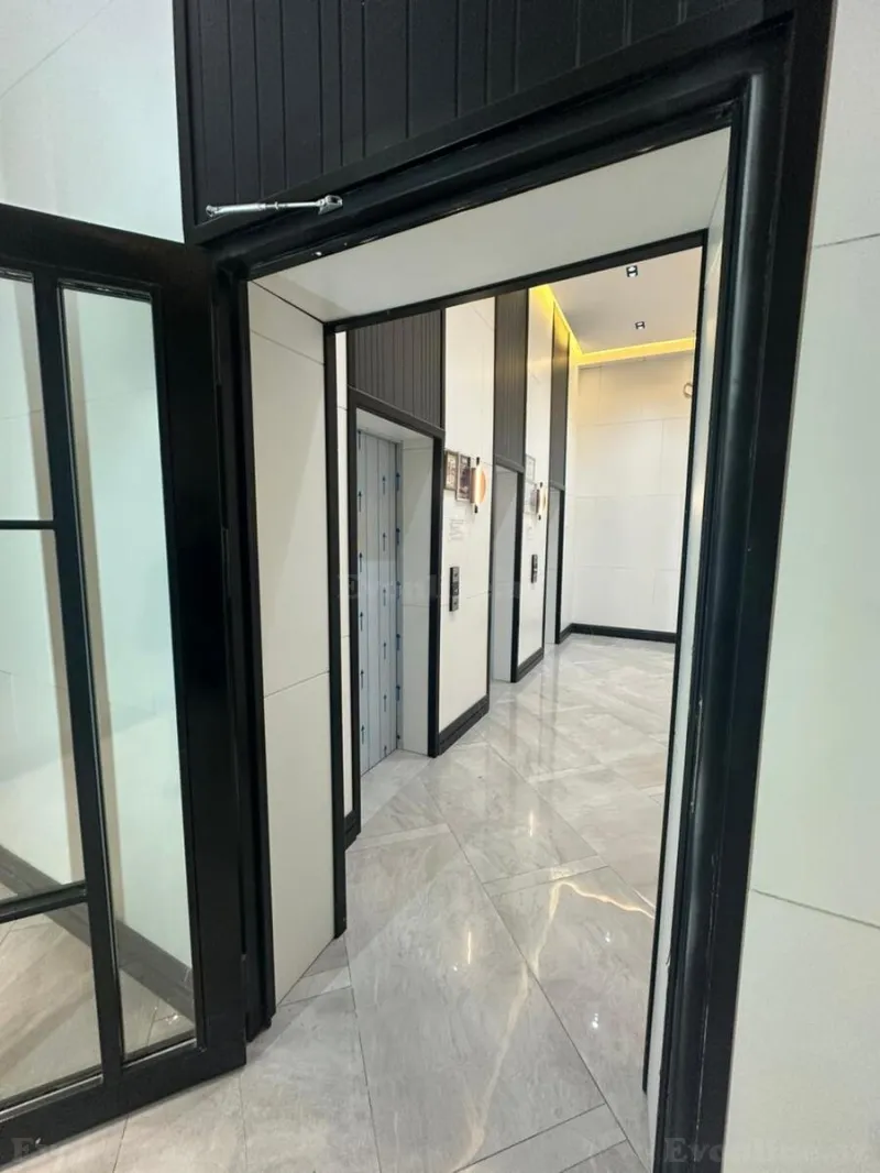 Kirayə verilir 3 otaqlı Mənzil Yeni tikili 140 m² Koroğlu m. - şəkil 22