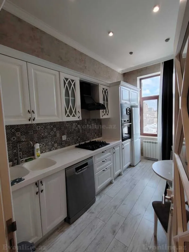 Kirayə verilir 2 otaqlı Mənzil Yeni tikili 86 m² Sahil m. - şəkil 3
