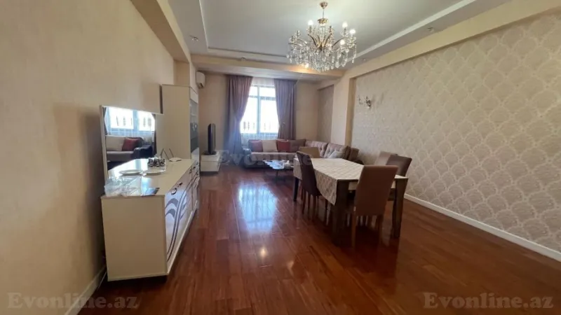 Satılır 4 otaqlı Mənzil Yeni tikili 190 m² 28 May m.