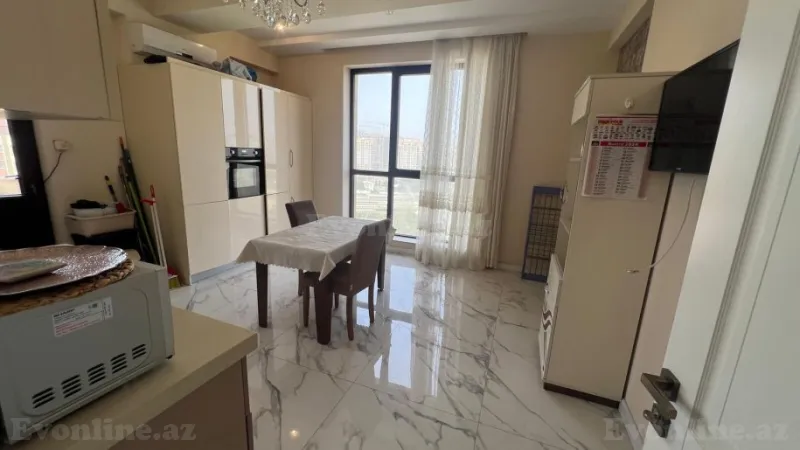 Satılır 4 otaqlı Mənzil Yeni tikili 190 m² 28 May m. - şəkil 6
