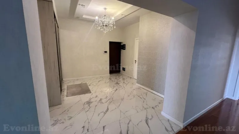 Satılır 4 otaqlı Mənzil Yeni tikili 190 m² 28 May m. - şəkil 22