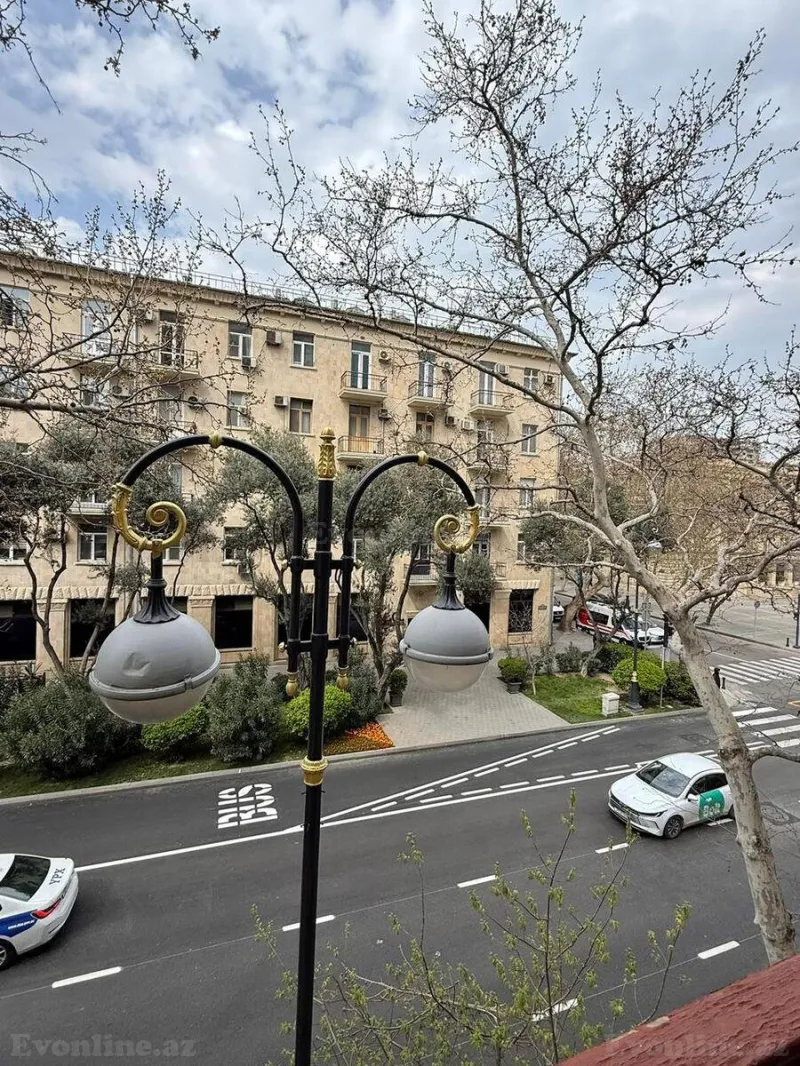 Kirayə verilir 3 otaqlı Mənzil Köhnə tikili 65 m² Xətai m. - şəkil 3