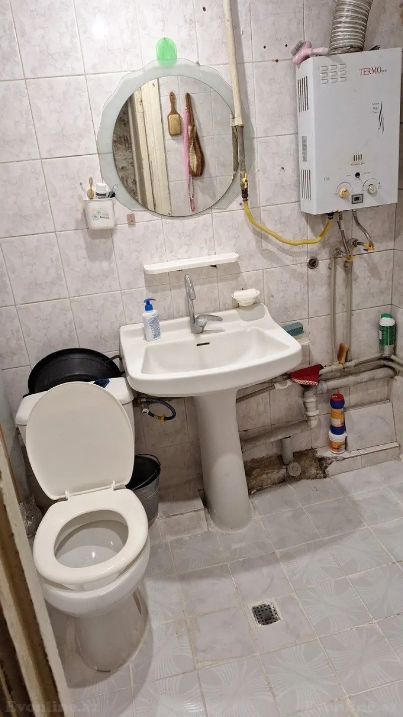 Satılır 2 otaqlı Mənzil Köhnə tikili 55 m² Binəqədi r. - şəkil 8