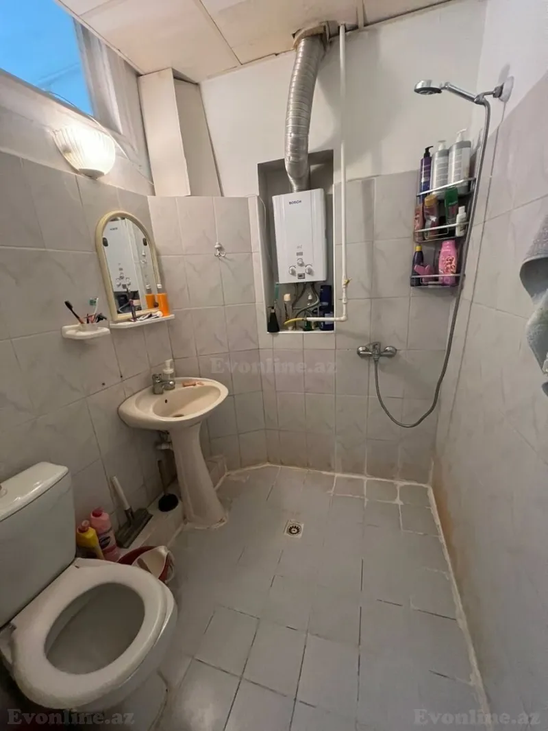 Satılır 1 otaqlı Mənzil Köhnə tikili 40 m² Nizami m. - şəkil 2