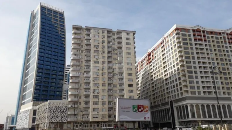 Kirayə verilir 3 otaqlı Mənzil Yeni tikili 120 m² Xətai m.