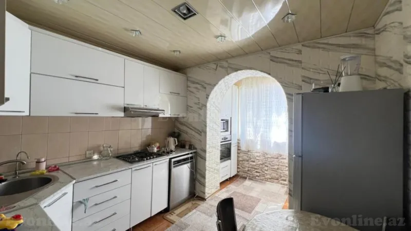 Satılır 5 otaqlı Mənzil Köhnə tikili 120 m² Suraxanı r. - şəkil 4