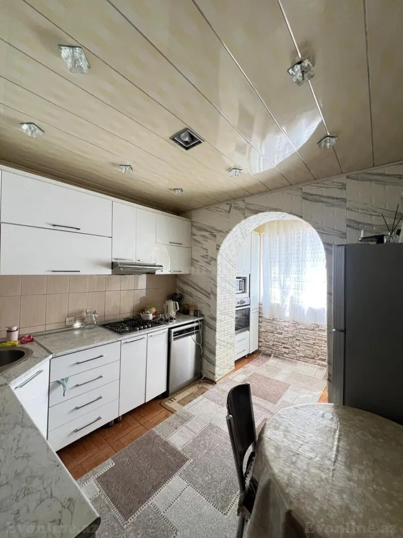 Satılır 5 otaqlı Mənzil Köhnə tikili 120 m² Suraxanı r. - şəkil 5