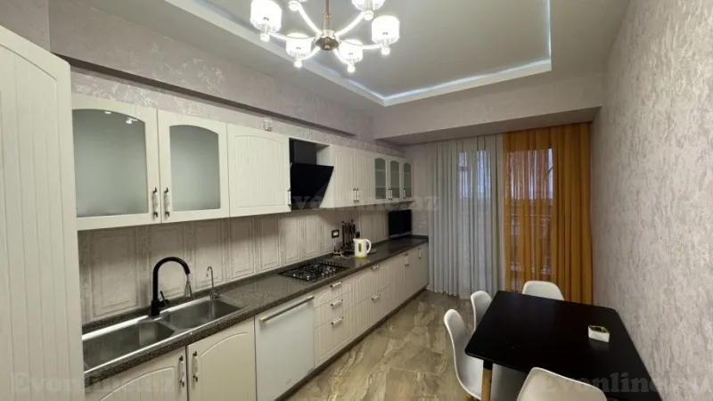 Kirayə verilir 3 otaqlı Mənzil Yeni tikili 140 m² Xətai m. - şəkil 5