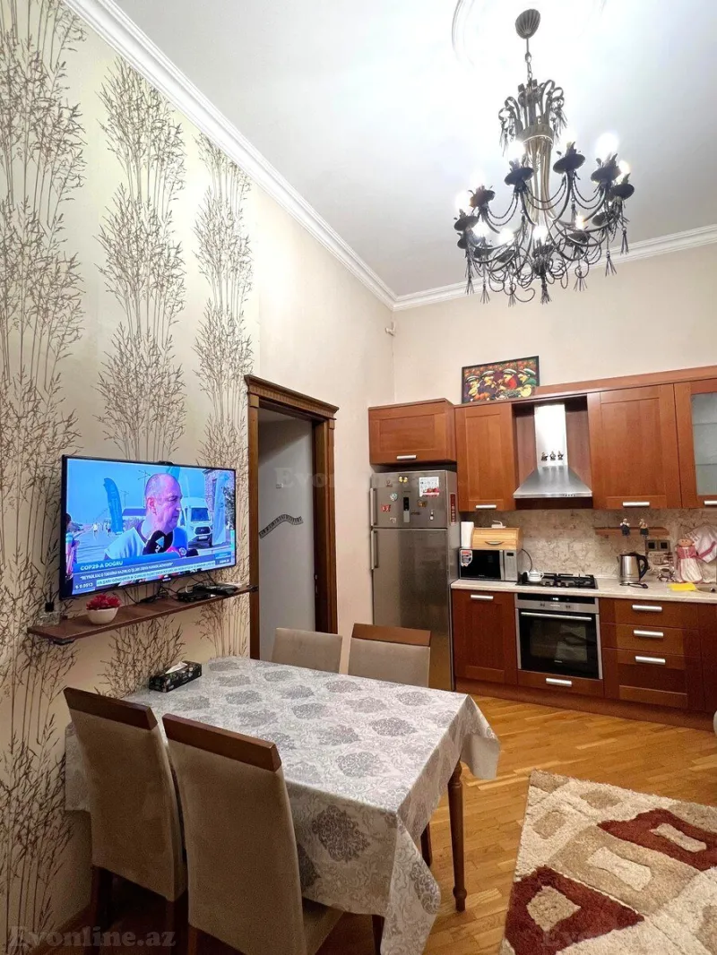 Kirayə verilir 3 otaqlı Mənzil Köhnə tikili 70 m² Nizami m. - şəkil 2