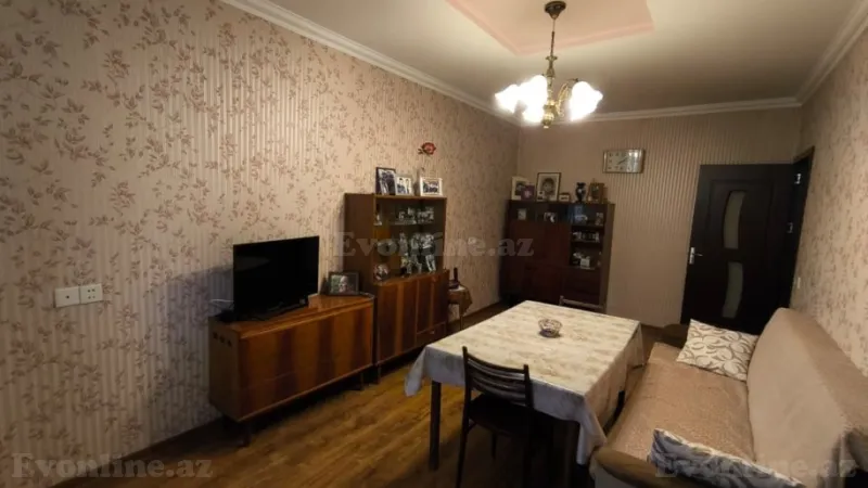 Satılır 2 otaqlı Mənzil Köhnə tikili 65 m² Həzi Aslanov m. - şəkil 2