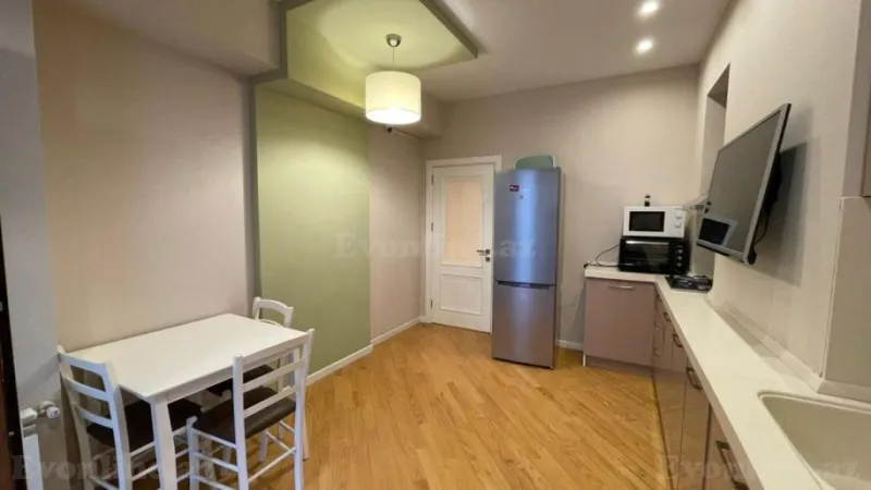 Kirayə verilir 2 otaqlı Mənzil Yeni tikili 90 m² Xətai m. - şəkil 6