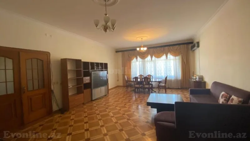 Satılır 4 otaqlı Mənzil Yeni tikili 180 m² İçərişəhər m. - şəkil 3