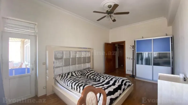 Satılır 4 otaqlı Mənzil Yeni tikili 180 m² İçərişəhər m. - şəkil 12