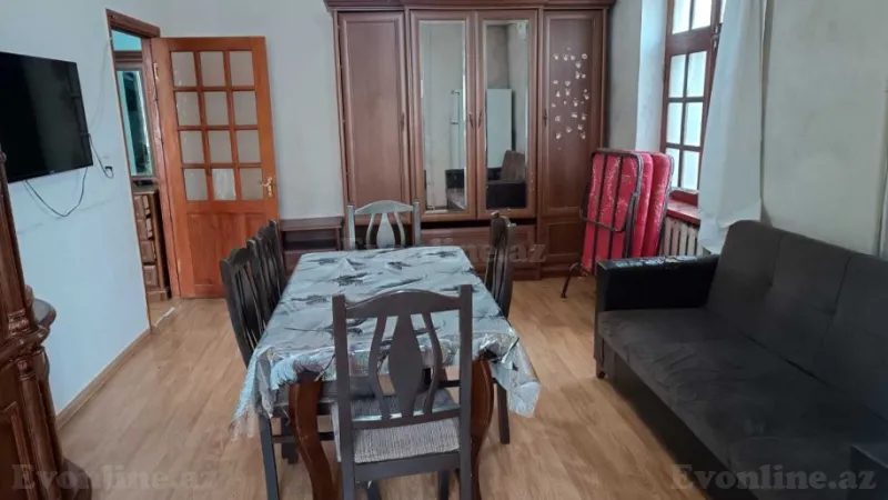 Kirayə verilir 2 otaqlı Mənzil Köhnə tikili 45 m² Həzi Aslanov m.