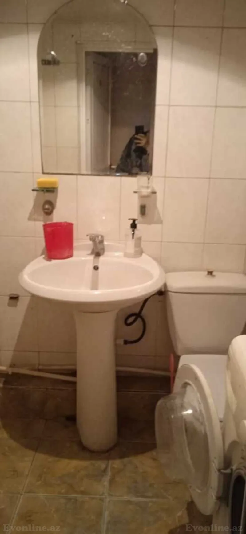 Kirayə verilir 2 otaqlı Mənzil Köhnə tikili 35 m² Neftçilər m. - şəkil 8