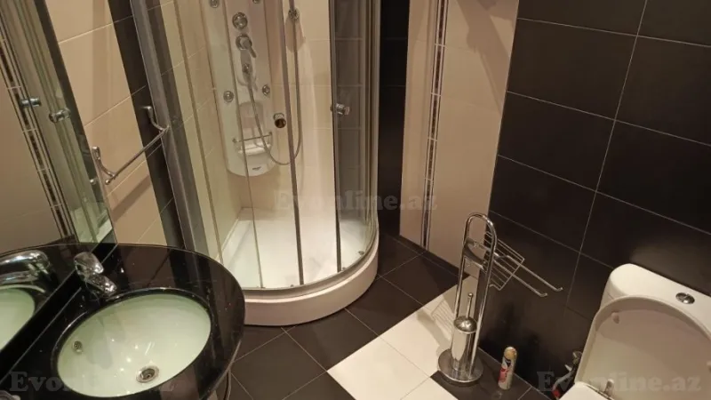 Satılır 4 otaqlı Mənzil Yeni tikili 180 m² Neftçilər m. - şəkil 11