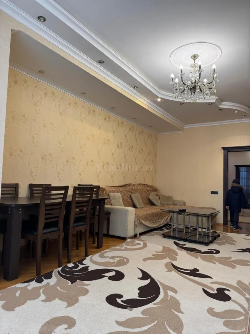 Kirayə verilir 3 otaqlı Mənzil Yeni tikili 130 m² Xətai m. - şəkil 8