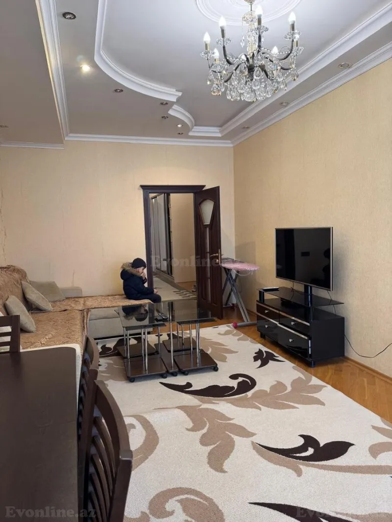 Kirayə verilir 3 otaqlı Mənzil Yeni tikili 130 m² Xətai m. - şəkil 9