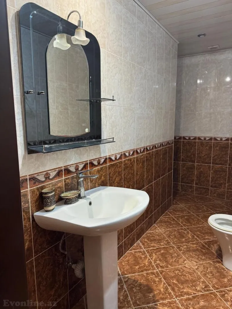 Kirayə verilir 3 otaqlı Mənzil Yeni tikili 130 m² Xətai m. - şəkil 12