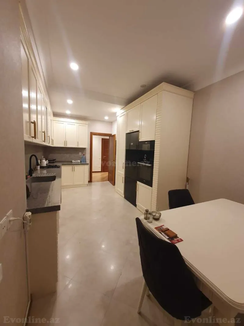 Satılır 4 otaqlı Mənzil Yeni tikili 130 m² Memar Əcəmi m. - şəkil 9
