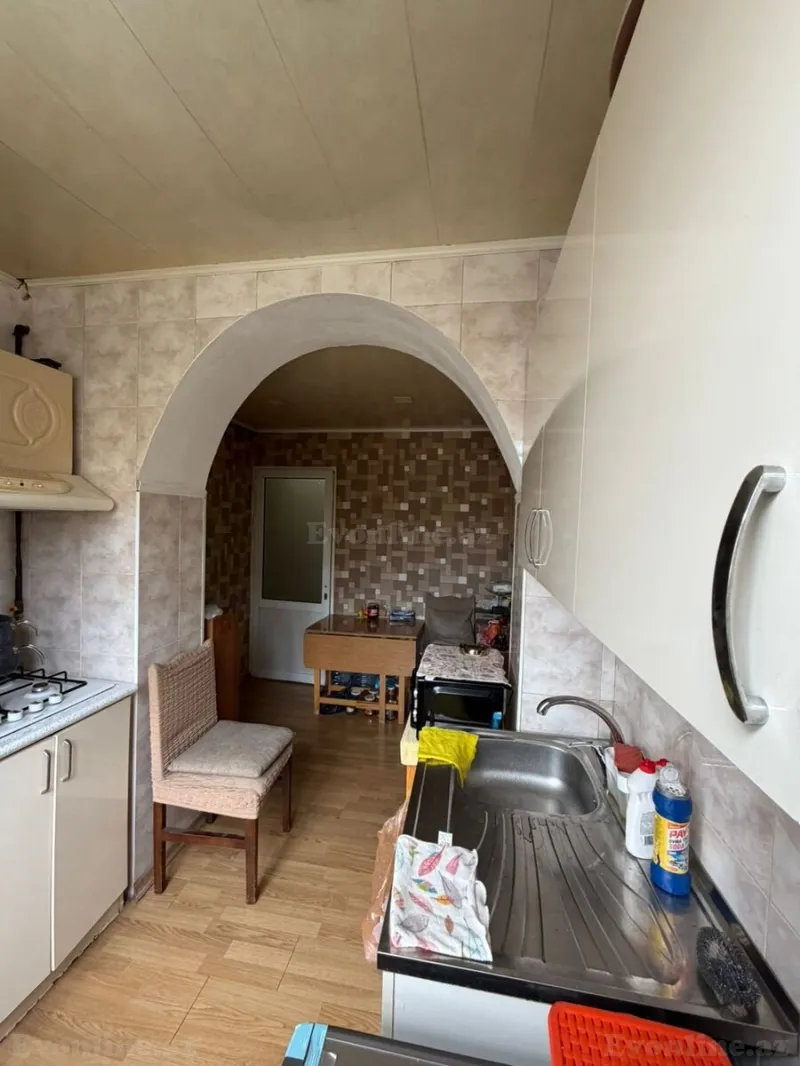 Satılır 2 otaqlı Mənzil Köhnə tikili 45 m² 8-ci kilometr - şəkil 4