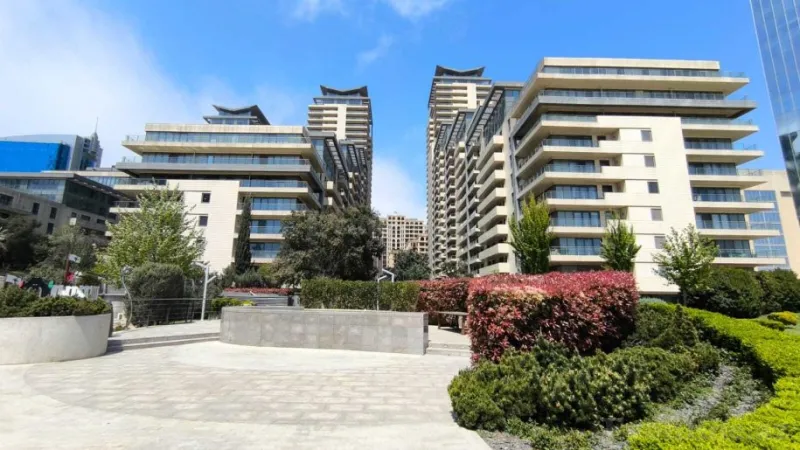 5 otaqlı Mənzil 320 m² Səbail r. Kirayə verilir