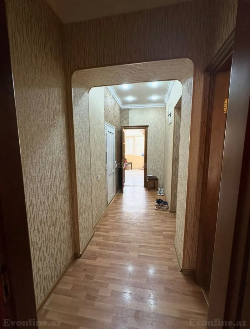 Satılır 2 otaqlı Mənzil Köhnə tikili 63 m² Nəsimi r. - şəkil 3