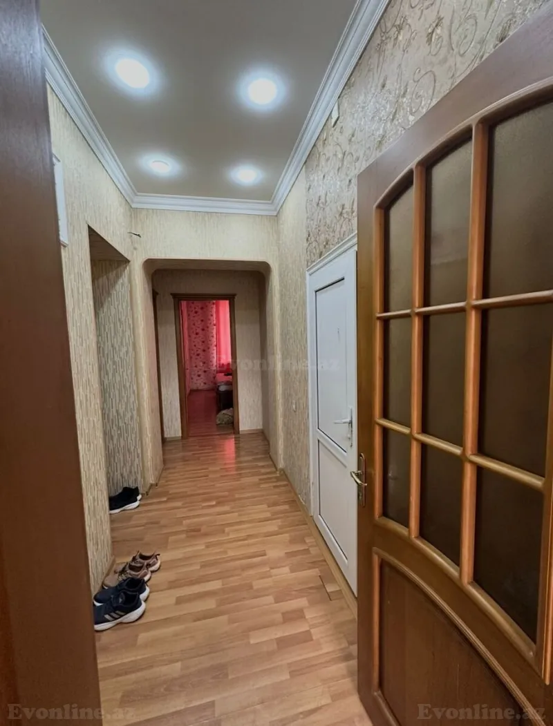 Satılır 2 otaqlı Mənzil Köhnə tikili 63 m² Nəsimi r. - şəkil 4