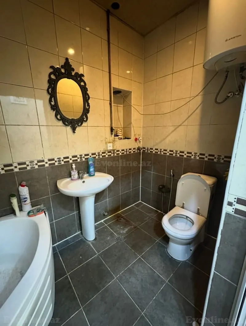 Satılır 2 otaqlı Mənzil Köhnə tikili 63 m² Nəsimi r. - şəkil 8