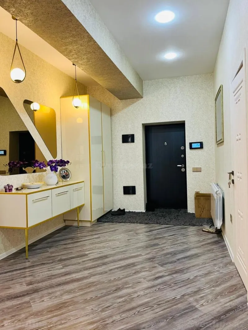 Satılır 4 otaqlı Mənzil Yeni tikili 215 m² Nərimanov r. - şəkil 19